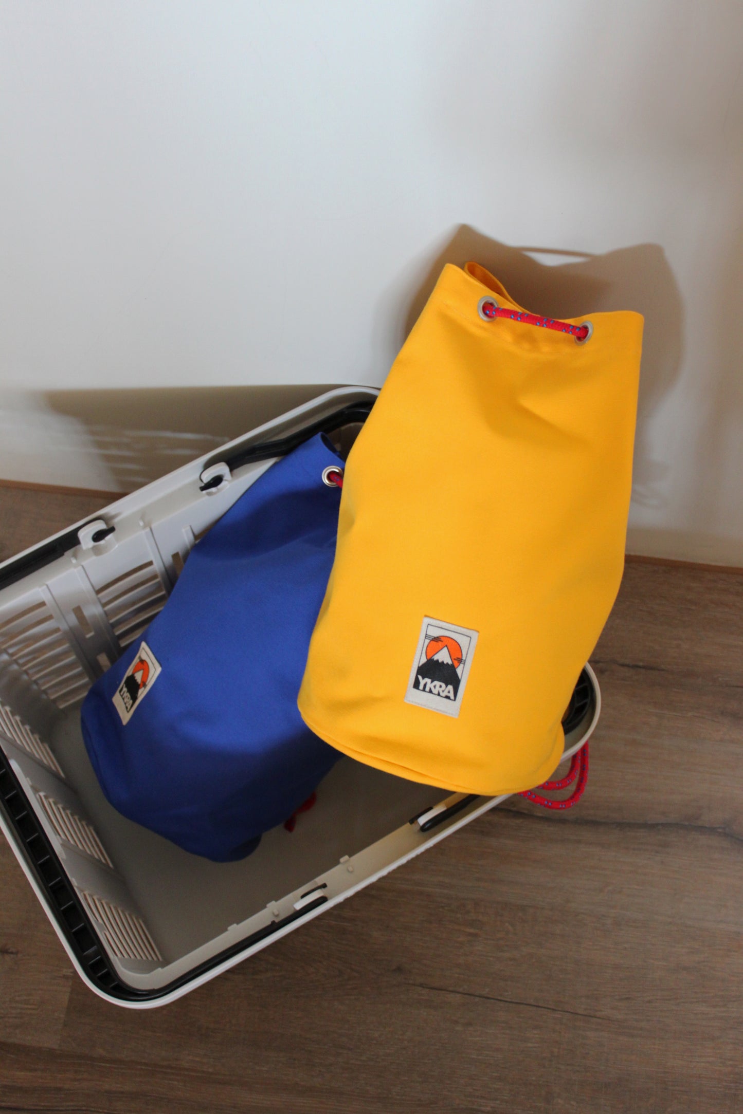 YKRA MINI DUFFLE BAG 厚磅帆布水桶包