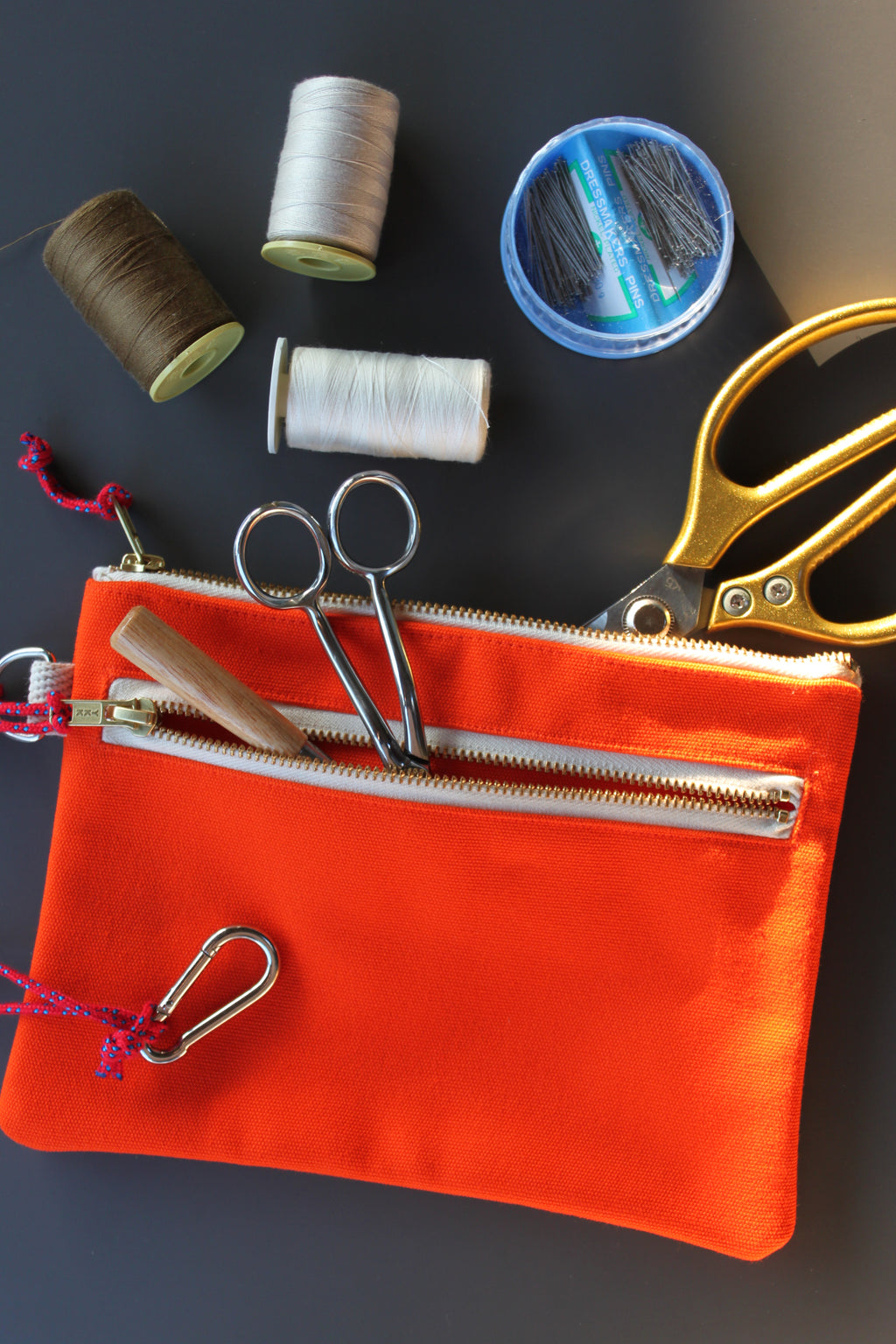 Pouch 厚磅帆布可掛式萬用小包