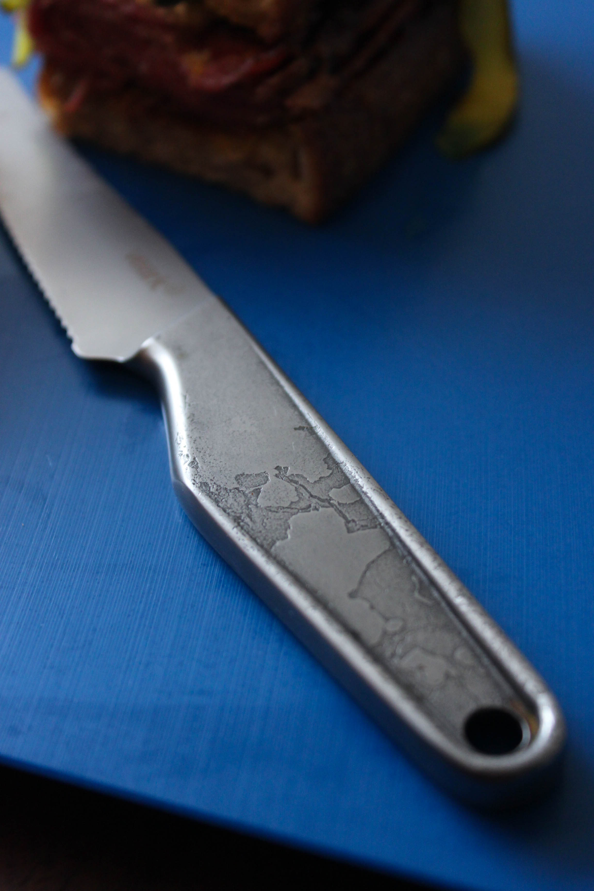 SRK10 鋸齒工具刀